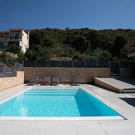 Pine House Villa Agioi Luaran gambar